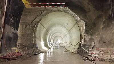 Amberg Group - BIM - BIM Building Information Modeling - BIM für Infrastrukturplanung - BIM Modell - CAD - Datamanagement - Digital Twin - Digitaler Tunnel - Digitaler Zwilling - Digitaler Zwilling Logistik - Digitales Bauen - Digitalisierung - Digitalisierung Baustelle - Digitalisierung Industrie 4.0 - Digitalisierung Logistik - IOT - Unterhaltsarbeiten - Zustandserfassung - Zustandserfassung Betonbauwerke - Zustandserfassung Verkehrsflächen - Bauwesen - Geomatik - Hochbau - Tiefbau - Infrastruktur - Infrastrukturplanung - Infrastrukturbau - Infrastrukturbauten - Infrastrukturplanung mit BIM - Instandsetzung - Kommunale Infrastruktur - Öffentliche Infrastruktur - Personenverkehr - Schiene - Strasse - Strassenbau - Strategische Infrastrukturplanung - Verkehrsentwicklung - Verkehrsinfrastruktur - Vermessung - Vernetzte Mobilität - Baustellenlogistik - Baustellenmanagement - Transportlogistik - City Hub - Stadtlogistik - Bauwerksmonitoring - GeoMonitoring - Objektüberwachung - Schadensbewertung - Software für Objektüberwachung - Nachhaltigkeit - Green Farming - Lärmschutz - Restwassernutzung - Architektur - Design - Facility Management - Gebäudetechnik - Hochbau - Innenarchitektur - Landschaftsarchitektur - Liegenschaftsverwaltung - Stadtentwicklung - Stadtplanung - Städtebau - Smart City - Smart City Hub - Smart City Projekte - Tunnel - Tunnelbau - Tunnelunterhalt - Untertagebau - Versorgungsinfrastruktur - Energie - CO2 Neutral - Solarenergie - Windenergie - Wasser - Abwasser - Versorgungsmanagement - Sicherheitsmanagement - Eventlocation - Seminarraum - Teambuilding - Firmenausflug - Hochzeitslocation - Catering Optionen - Prüfungen - Testlabor - Materialprüfung - Qualitätskontrolle - Hagerbach Test Gallery - BIM - BIM Building Information Modeling - BIM for infrastructure planning - BIM Model - CAD - Data Management - Digital Twin - Digital Tunnel - Digital Twin Logistics - Digital Construction - Digitalisation - Digitalisation construction site - Digitalisation industry 4.0 - IoT - Maintenance work - Condition assessment - Concrete structure monitoring - Traffic surface assessment - Civil engineering - Geomatics - Building construction - Infrastructure - Infrastructure planning - Infrastructure construction - Infrastructure projects - Infrastructure planning with BIM - Renovation - Public infrastructure - Urban infrastructure - Rail - Road - Road construction - Strategic infrastructure planning - Traffic development - Transport infrastructure - Surveying - Connected mobility - Construction site logistics - Construction management - Transport logistics - City Hub - City logistics - Structural monitoring - GeoMonitoring - Object monitoring - Damage assessment - Monitoring software - Sustainability - Green Farming - Noise protection - Wastewater reuse - Architecture - Design - Facility Management - Building technology - Building maintenance - Interior design - Landscape architecture - Real estate management - Urban development - City planning - Urban planning - Smart City - Smart City hub - Smart City projects - Tunnel - Tunnel construction - Tunnel maintenance - Underground construction - Supply infrastructure - Energy - CO2 Neutral - Solar energy - Wind energy - Water - Wastewater - Supply management - Safety management - Event location - Seminar room - Team building - Corporate excursion - Wedding venue - Catering options - Laboratory services - Material testing - Quality control - Hagerbach Test Gallery