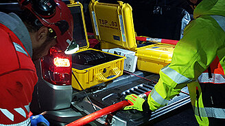 Amberg Technologies – Vermessung – Geomatik – Digitale Infrastruktur – Bahntechnik – Amberg Rail – Gleisvermessung – Gleisinspektion – Gleisdokumentation – Gleisgeometrie EN 13848 – Railway Track Survey – Railway Track As-Built – Railway Track Measurement – Track Measurement Trolley – Railway Track Alignment – Track Defects – Track Documentation – Track Cant Measurement – Track Gauge Measurement – Slab Track Adjustment – Slab Track Acceptance – Railway Tamping Measurement – Structural Gauging – Railway Track Clearance – Clearance Analysis – Dynamische Durchfahrtsräume – Dynamic Clearance – Dynamic Envelope – IMU – Inertial Measurement Unit – Tunnelbau – Amberg Tunnel – Tunnelvermessung & Monitoring – Tunnel Laser Scanning – Tunnelprofile – Tunnel Excavation Control – TBM – Drill and Blast – Shotcrete – Spritzbeton – Geophysik – Amberg TSP – Tunnel Seismic Prediction – Geological Forecasting – Fault Detection – Rock Mass – Impact Hammer – Continuous Forecasting – Digitale Zwillinge – Präzisionsmessung – Monitoring-Lösungen – Civil Engineering – Innovation im Untertagebau – High-Accuracy Surveying Systems
